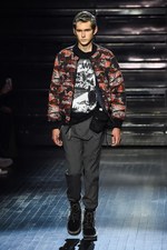 ホワイトマウンテニアリング 18年秋冬メンズコレクション - 90年代ストリートと融合した登山装備｜写真30