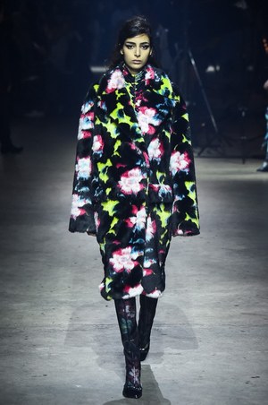 ケンゾー(KENZO) 2018年秋冬コレクション - 心へ響く、スクリーンからのメッセージ｜写真19