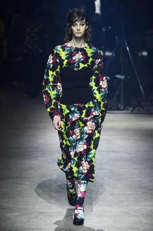 ケンゾー(KENZO) 2018年秋冬コレクション - 心へ響く、スクリーンからのメッセージ｜写真24
