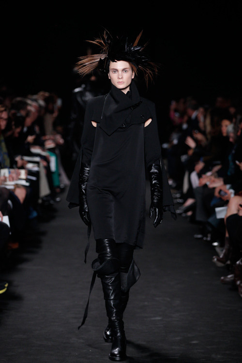 アン ドゥムルメステール(ANN DEMEULEMEESTER) 2012-13年秋冬 ウィメンズコレクション  - 写真11