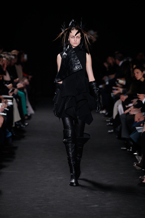 アン ドゥムルメステール(ANN DEMEULEMEESTER) 2012-13年秋冬 ウィメンズコレクション  - 写真16