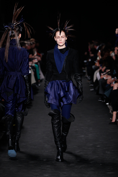 アン ドゥムルメステール(ANN DEMEULEMEESTER) 2012-13年秋冬 ウィメンズコレクション  - 写真24