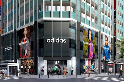 武井咲｜国内最大のラインナップを誇る「アディダス ブランドコアストア 新宿」が4月6日にオープン