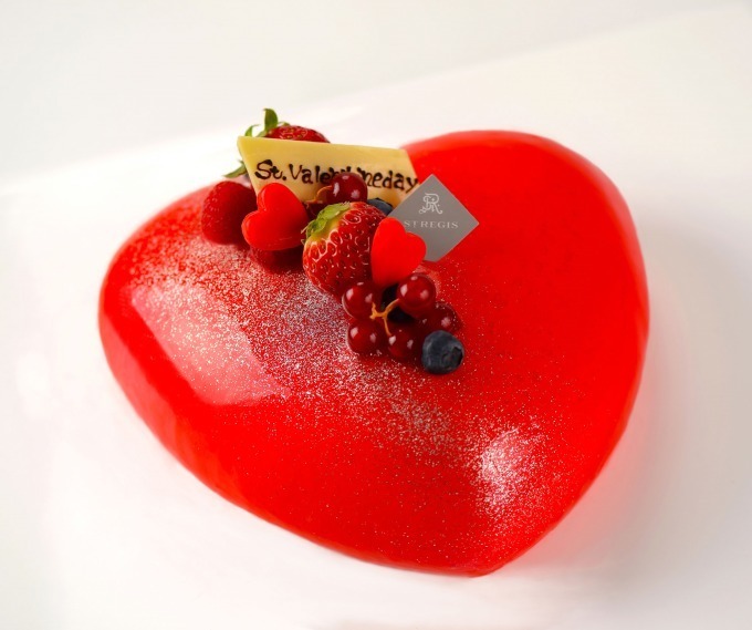 セント レジス ホテル 大阪のバレンタイン - はさみや糸巻きで“愛を紡ぐ”チョコ＆雲のケーキ｜写真2