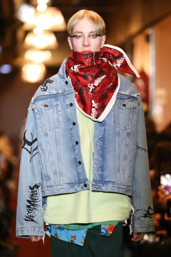 ヴェトモン(VETEMENTS) 2018-19年秋冬ウィメンズ&メンズコレクション  - 写真27