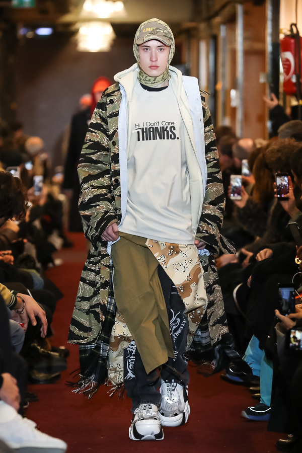 ヴェトモン(VETEMENTS) 2018-19年秋冬ウィメンズ&メンズコレクション  - 写真43