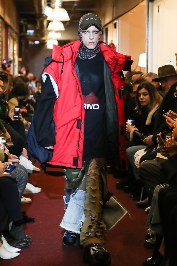 ヴェトモン(VETEMENTS) 2018-19年秋冬ウィメンズ&メンズコレクション  - 写真48