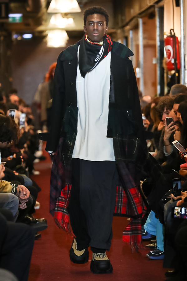 ヴェトモン(VETEMENTS) 2018-19年秋冬ウィメンズ&メンズコレクション  - 写真62