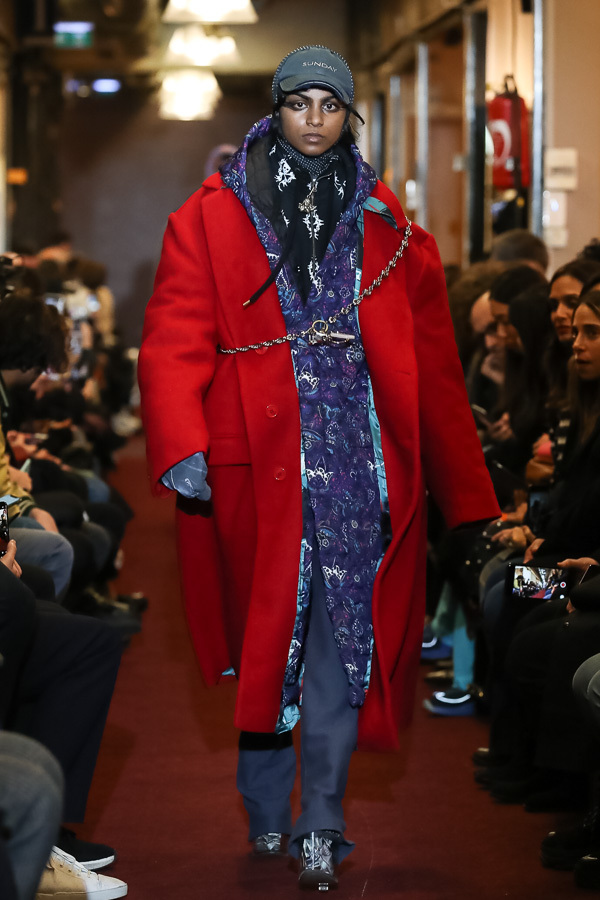 ヴェトモン(VETEMENTS) 2018-19年秋冬ウィメンズ&メンズコレクション  - 写真72