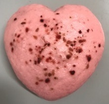 “変り種バレンタイン”東京大丸店で - ピンクのハート饅頭やチョコ味の粕漬、ハートのおかきなど｜写真3
