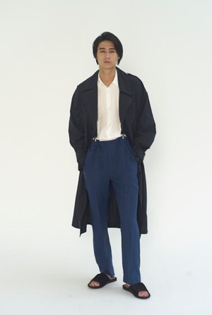 ウル 2018年春夏コレクション - 服の持つ要素が呼応し変化していく、想像のつかない表情へ｜写真1