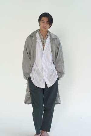 ウル 2018年春夏コレクション - 服の持つ要素が呼応し変化していく、想像のつかない表情へ｜写真11