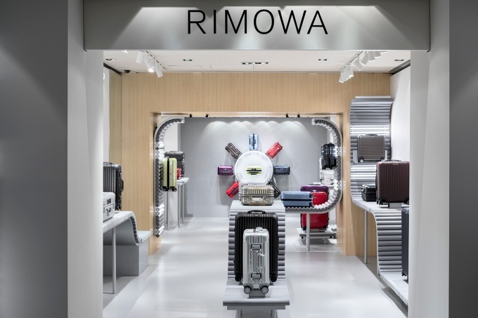写真16/23｜リモワが「新ロゴ」を採用したスーツケースを発売