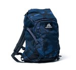 ソフネット×グレゴリー、ネイビーカモフラージュ柄のコラボバックパック＆ショルダーポーチ｜写真4