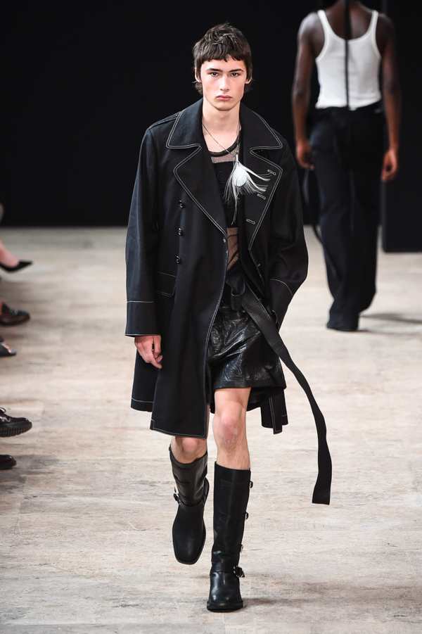 アン ドゥムルメステール(ANN DEMEULEMEESTER) リフトエタージュ｜写真5