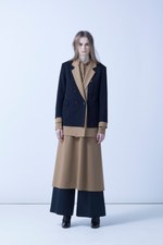 エズミ 2018-19年秋冬コレクション - より高次元の美しさへ、ヴィクトリア朝の空気をまとって｜写真22