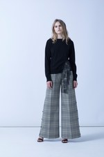 エズミ 2018-19年秋冬コレクション - より高次元の美しさへ、ヴィクトリア朝の空気をまとって｜写真30