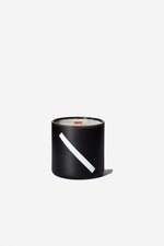 サタデーズNYC×フラグメント - ”稲妻ロゴ”を配したコラボパーカーやTシャツ｜写真13