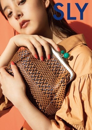 throw by sly フライトボアジャケット 新木優子さん着用 - メルカリ