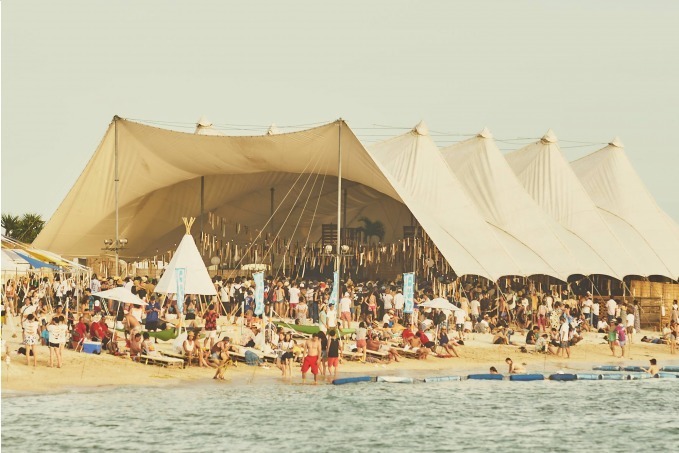 「コロナ サンセッツ フェスティバル 2018」サンセットがバックの音楽フェス、沖縄のビーチで｜写真8
