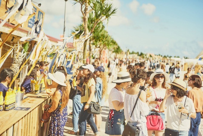 「コロナ サンセッツ フェスティバル 2018」サンセットがバックの音楽フェス、沖縄のビーチで｜写真18