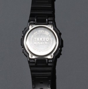 [極美品]G-shock タケオキクチ　Takeo Kikuchi タケオキクチ×G-SHOCKより機能表示までブラックで統一したコラボ