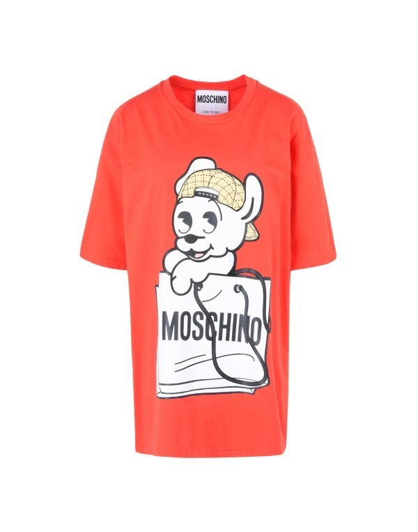 モスキーノ"ベティー"の愛犬パジーと限定コラボ、真っ赤なTシャツやだまし絵風スカーフ｜写真2