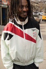 リーボック クラシック×have a good time、ロゴ入りスニーカーやトラックトップ｜写真6