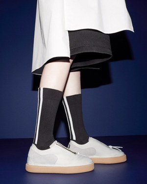 Y-3の18年春夏の新作 - ”コブラ”のグラフィックを配したシャツやスリーストライプスのスニーカー｜写真22