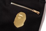 ア ベイシング エイプ ブラックから新作 - ブラック×ゴールドで高級感のあるMA-1やTシャツ｜写真23