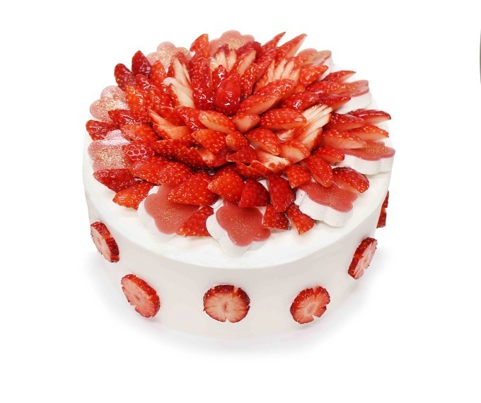 カフェコムサから 旬の苺を贅沢に使った様々な限定ケーキが登場 ファッションプレス