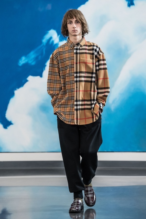 ゴーシャ ラブチンスキー(Gosha Rubchinskiy) 2018-19年秋冬メンズコレクション  - 写真2