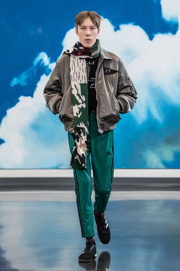 ゴーシャ ラブチンスキー(Gosha Rubchinskiy) 2018-19年秋冬メンズコレクション  - 写真14