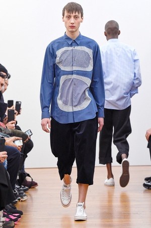 w300_CdGS_SHIRT_2018aw_004.jpg w300_CdGS_SHIRT_2018aw_004.jpg