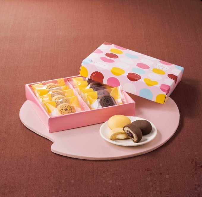 「ワビサ」春限定菓子 - ピンク色のざらめと金箔を散りばめたサクラ味のカステラ｜写真12