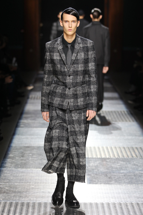 クリスヴァンアッシュ(KRISVANASSCHE) 2012-13年秋冬 メンズコレクション  - 写真19