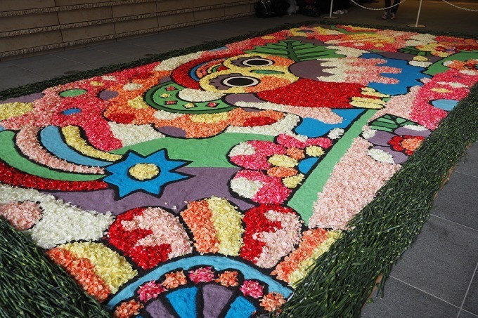 東京ガーデンテラス紀尾井町で「東京インフィオラータ2018 」、館内に"花の絨毯"14点｜写真1