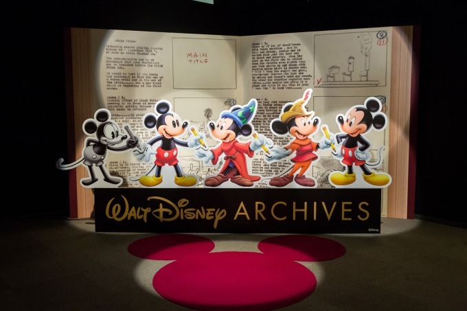 「ウォルト・ディズニー・アーカイブス展」横浜・赤レンガ倉庫で開催、日本初含む約420点の衣裳や写真｜写真26