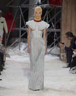 カルバン・クライン 205W39NYC 18年秋コレクション、ジェンダーの垣根を超えた近未来｜写真19