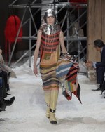 カルバン・クライン 205W39NYC 18年秋コレクション、ジェンダーの垣根を超えた近未来｜写真42