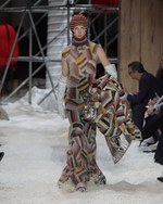 カルバン・クライン 205W39NYC 18年秋コレクション、ジェンダーの垣根を超えた近未来｜写真44