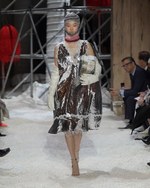 カルバン・クライン 205W39NYC 18年秋コレクション、ジェンダーの垣根を超えた近未来｜写真51