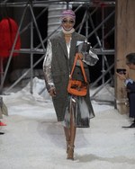 カルバン・クライン 205W39NYC 18年秋コレクション、ジェンダーの垣根を超えた近未来｜写真60