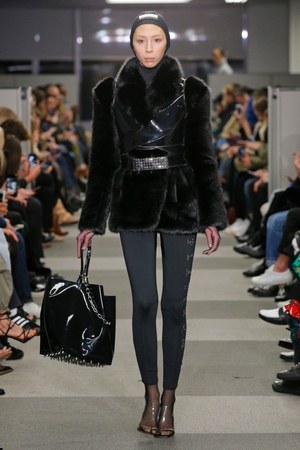 アレキサンダー ワン(alexanderwang) 2018-19年秋冬ウィメンズコレクション  - 写真29