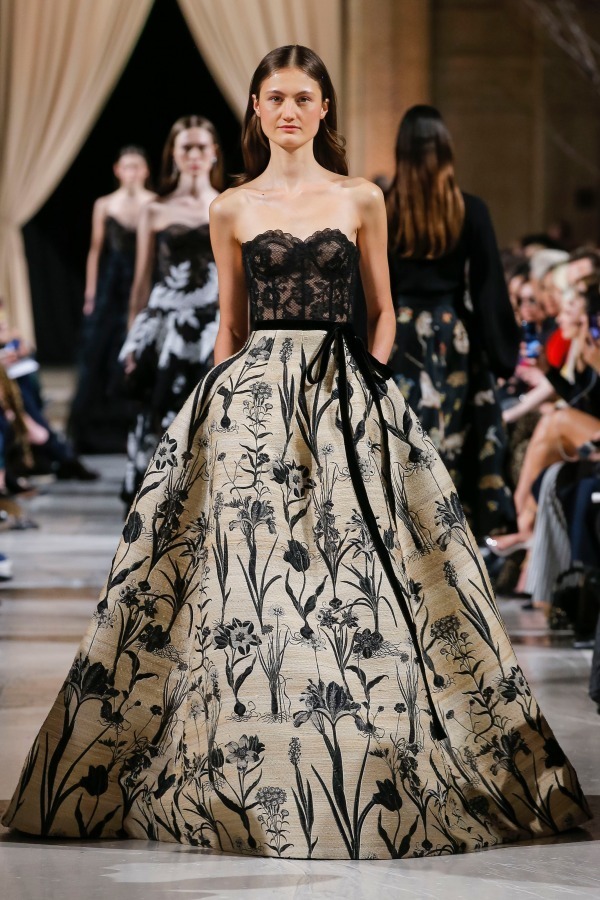 オスカー デ ラ レンタ(Oscar de la Renta) 2018-19年秋冬ウィメンズコレクション  - 写真34