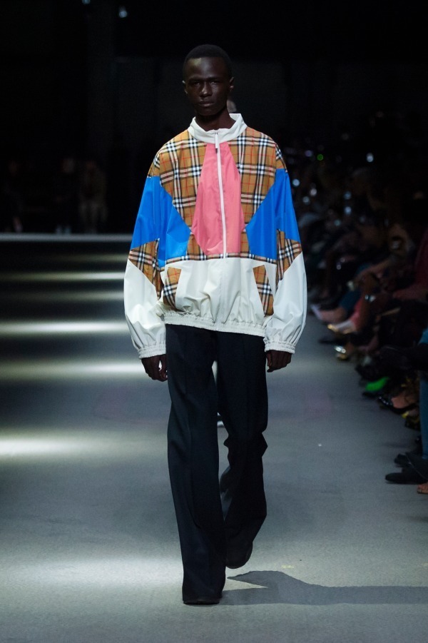 バーバリー 2018-19年秋冬<span>コレクション</span> - 写真77