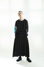 ブラック スキャンダル ヨウジヤマモト 2018-19年秋冬コレクション、過去からのメッセージを昇華｜写真9