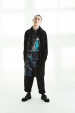 ブラック スキャンダル ヨウジヤマモト 2018-19年秋冬コレクション、過去からのメッセージを昇華｜写真13