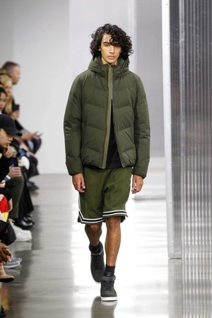 ジョン エリオット(John Elliott) 2018-19年秋冬ウィメンズ&メンズコレクション  - 写真33