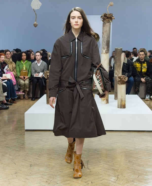 ジェイ ダブリュー アンダーソン(JW Anderson) 2018-19年秋冬ウィメンズ&メンズコレクション  - 写真36